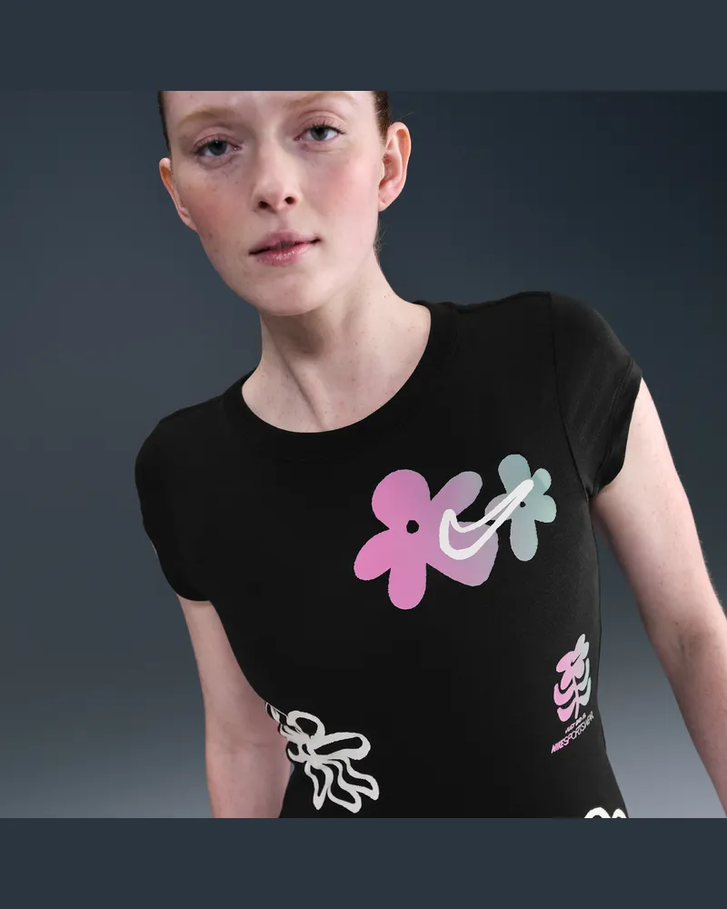 Nike Sportswear Kurzarmshirt mit Grafik und engem Schnitt (Damen) - Schwarz Schwarz