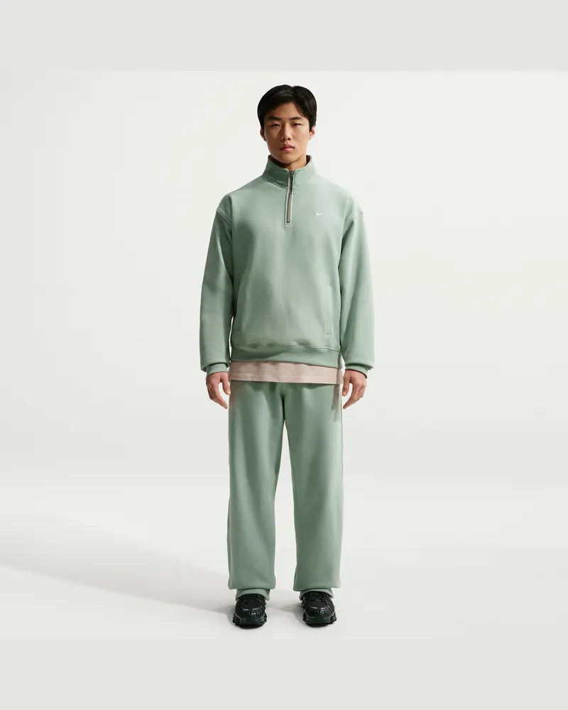 Nike Solo Swoosh Fleece-Hose mit offenem Saum (Herren) - Grün Grün