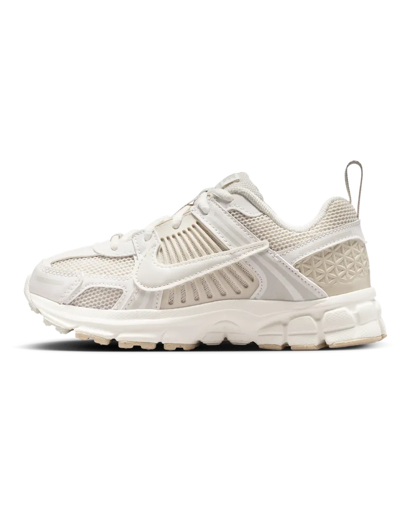 Nike Vomero 5 Schuh mit klassischen Schnürsenkeln (jüngere Kinder) - Grau Grau