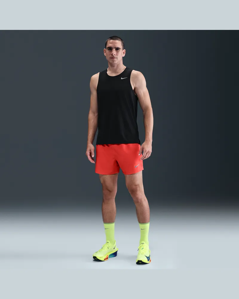Nike Challenger Dri-FIT-Laufshorts mit Futter für Herren (ca. 12,5 cm) - Rot Rot