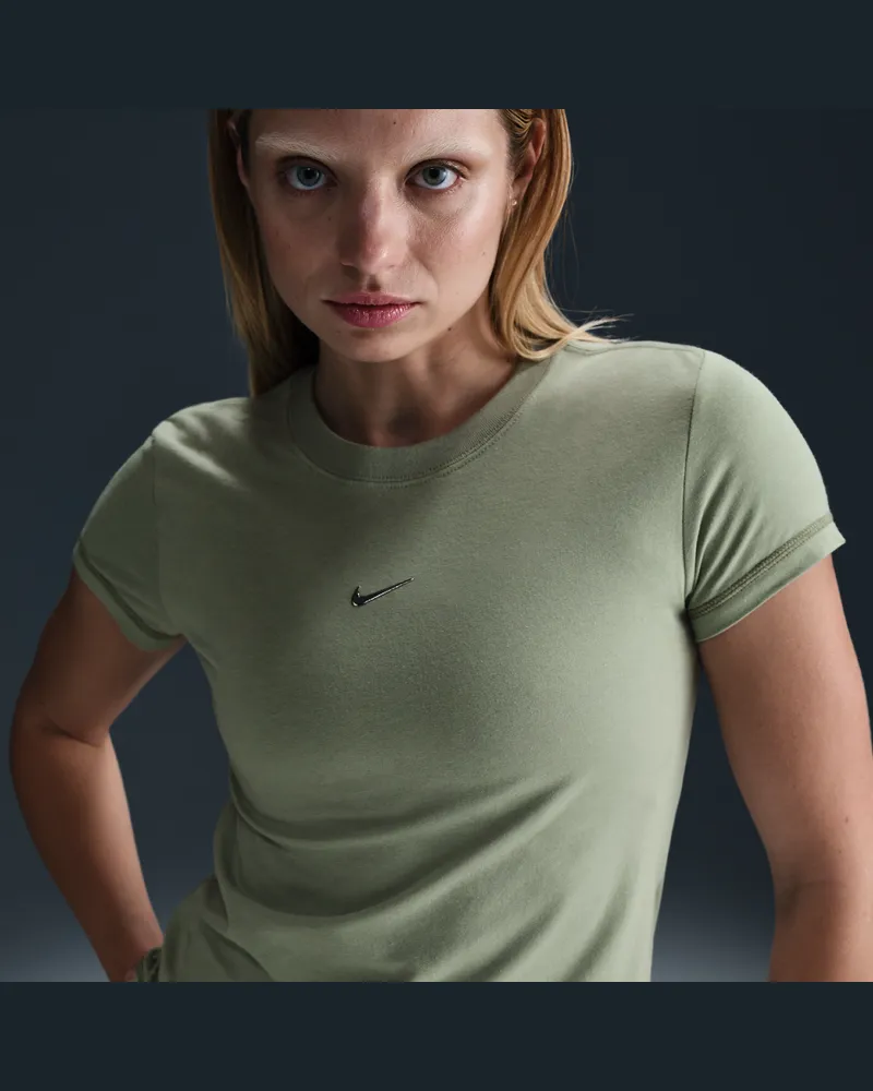 Nike Sportswear Chill Knit schmal geschnittenes Kurz-T-Shirt (Damen) - Grün Grün