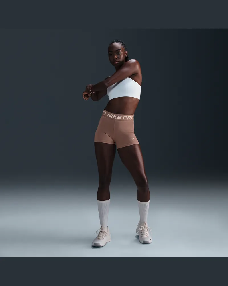 Nike Pro Leak Protection: Periodensichere Bike-Shorts (ca. 7,5 cm) mit mittelhohem Bund (Damen) - Braun Braun