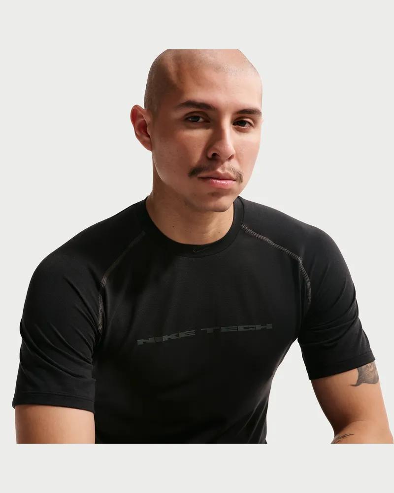 Nike Tech Dri-FIT Kurzarmshirt (Herren) - Schwarz Schwarz