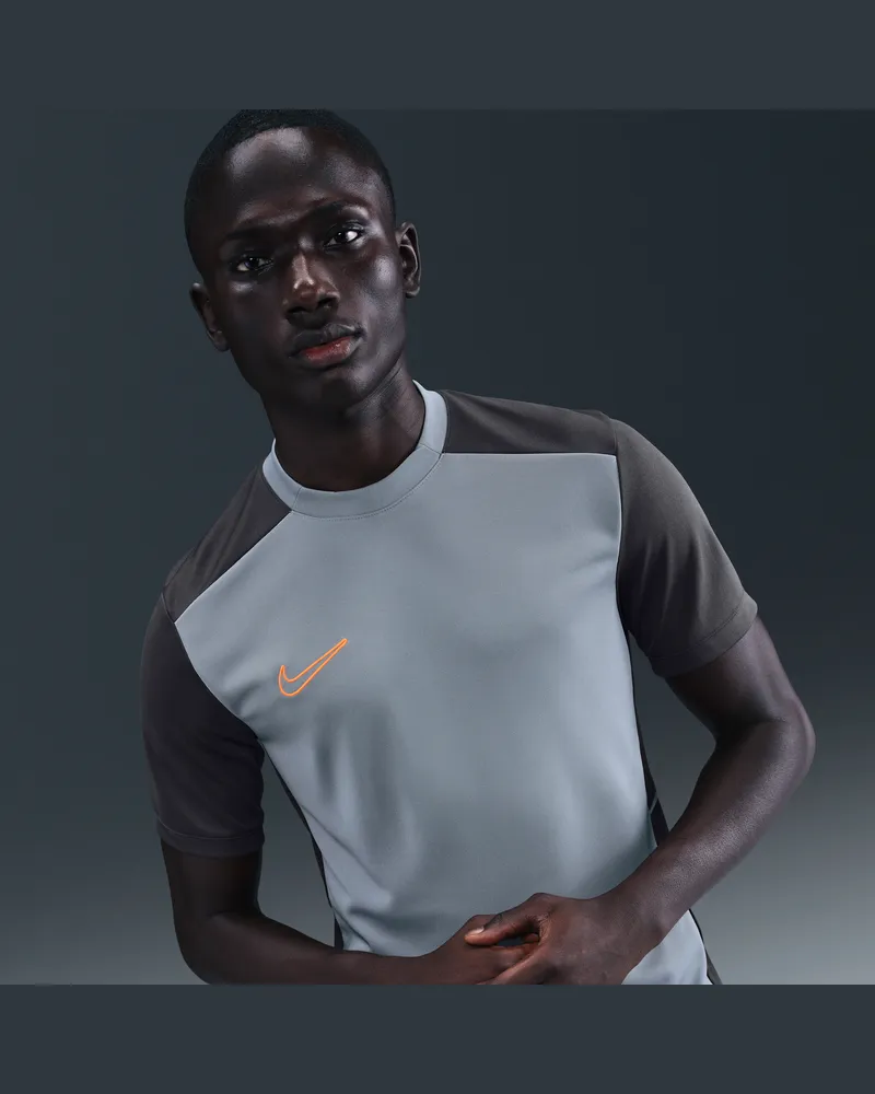 Nike Academy Dri-FIT Kurzarm-Fußballoberteil (Herren) - Grau Grau