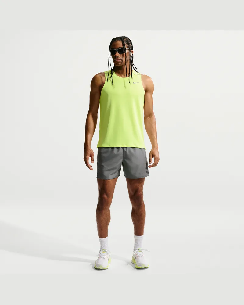 Nike Miler Dri-FIT 2-in-1-Laufshorts (Herren, ca. 13 cm) - Grau Grau