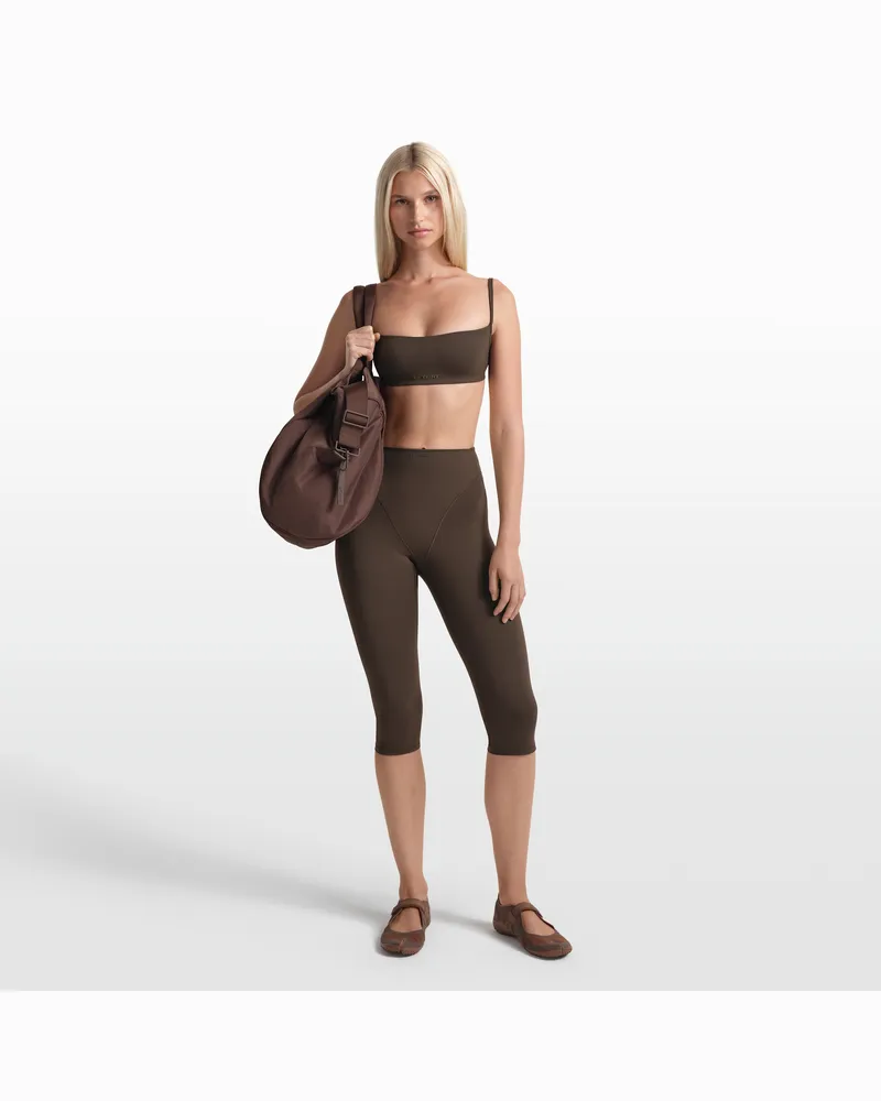 Nike SKIMS Matte V-Panel 43 cm lange 3/4-Leggings (Damen) - Braun Braun