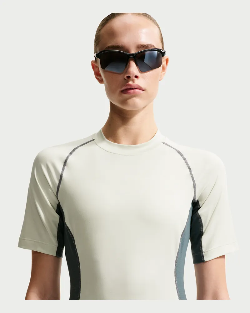 Nike ACG „Wildsee“ Dri-FIT-Funktionsoberteil mit kurzen Ärmeln für Damen - Grün Grün
