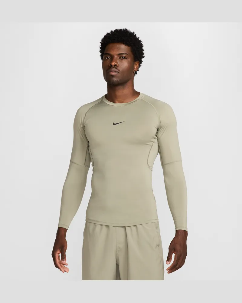 Nike Pro Men Dri-FIT Dri-FIT Fitness-Longsleeve mit enger Passform für Herren - Grün