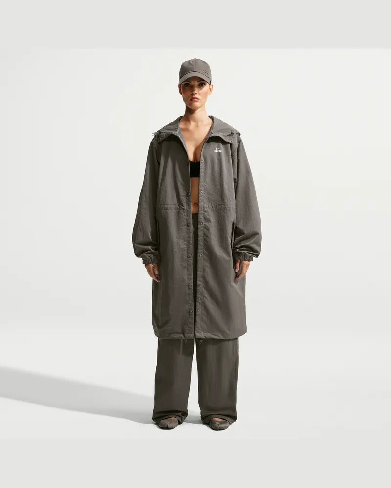 Nike SKIMS Crunchy Nylon Parka mit Kapuze (Damen) - Schwarz Schwarz