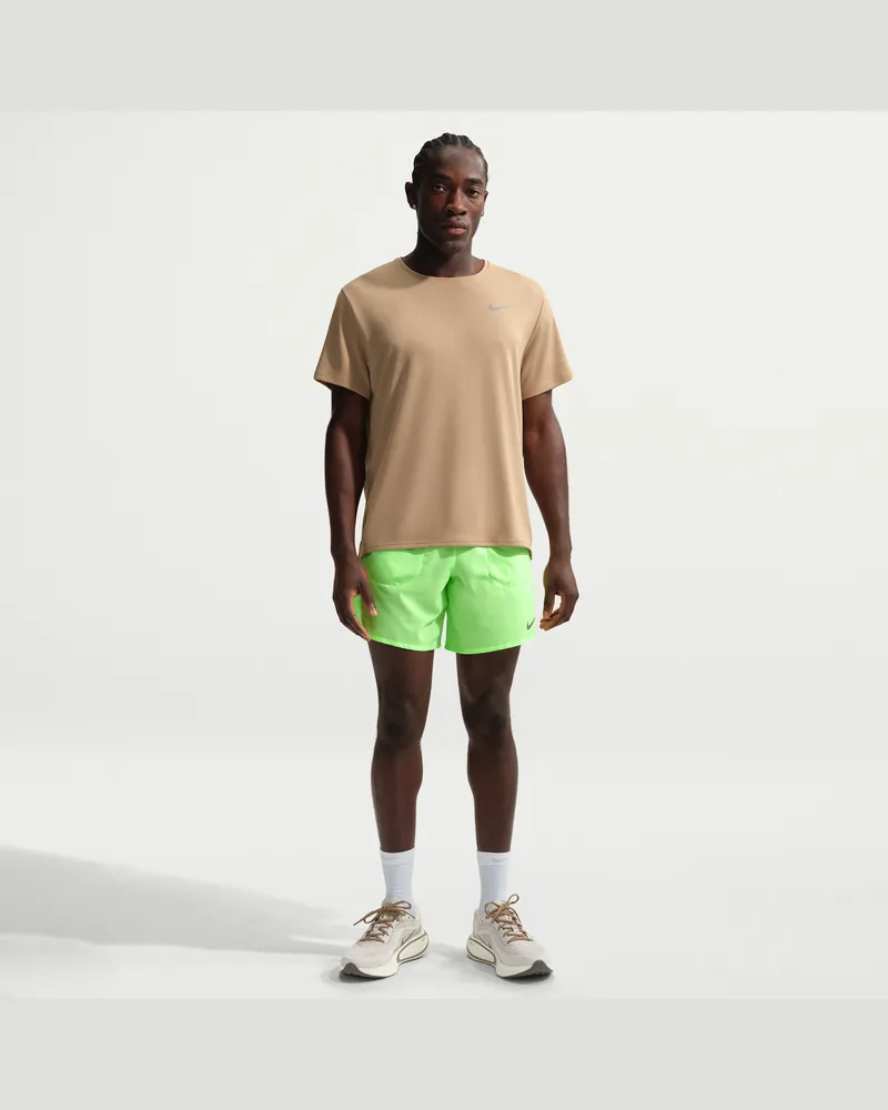 Nike Stride Dri-FIT-Laufshorts mit Futter (ca. 18 cm) (Herren) - Grün Grün