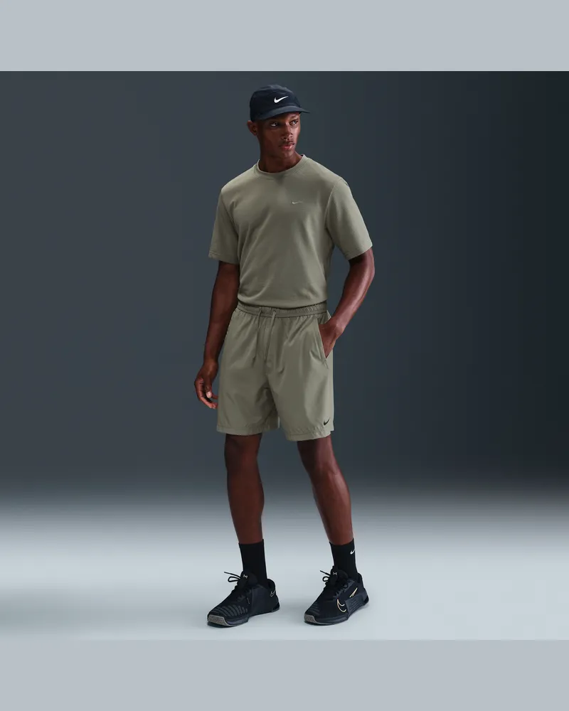 Nike Form vielseitige Dri-FIT Herrenshorts ohne Futter (ca. 18 cm) - Grün Grün