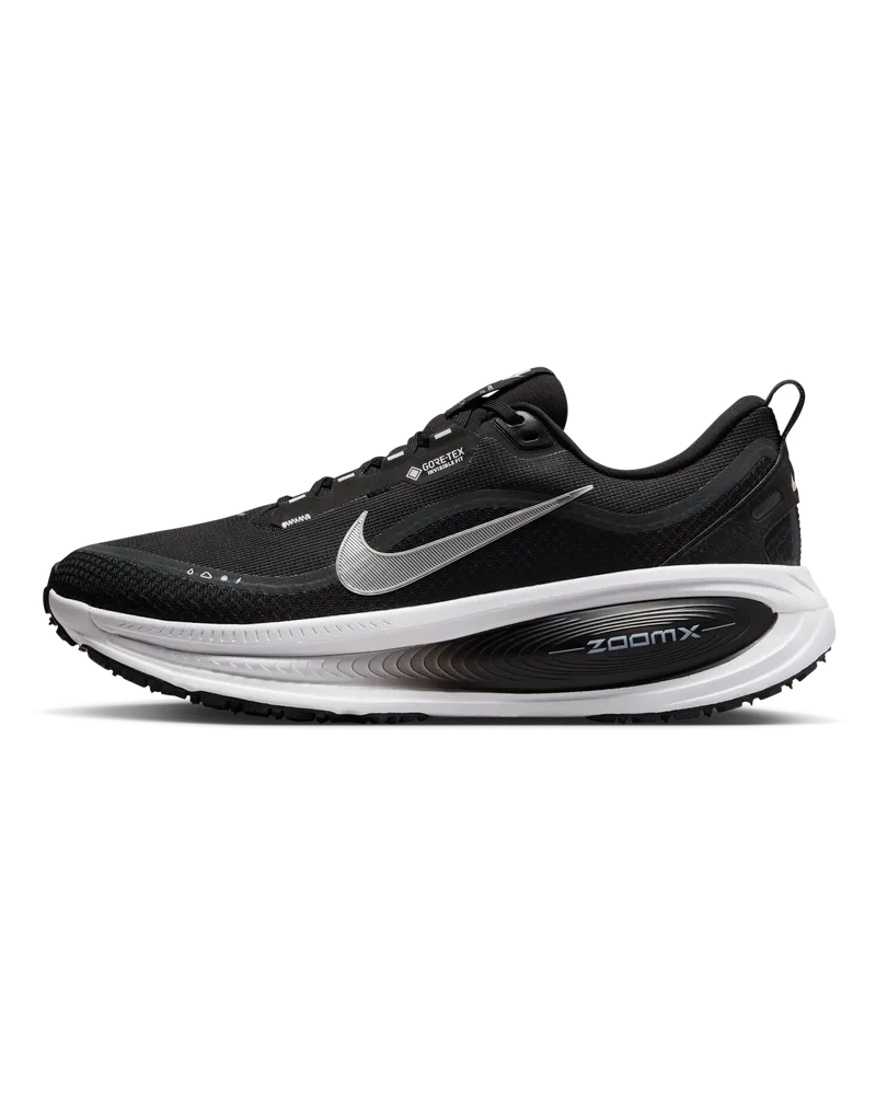 Nike Vomero 18 GORE-TEX wasserdichter Straßenlaufschuh mit reflektierenden Akzenten (Herren) - Schwarz Schwarz