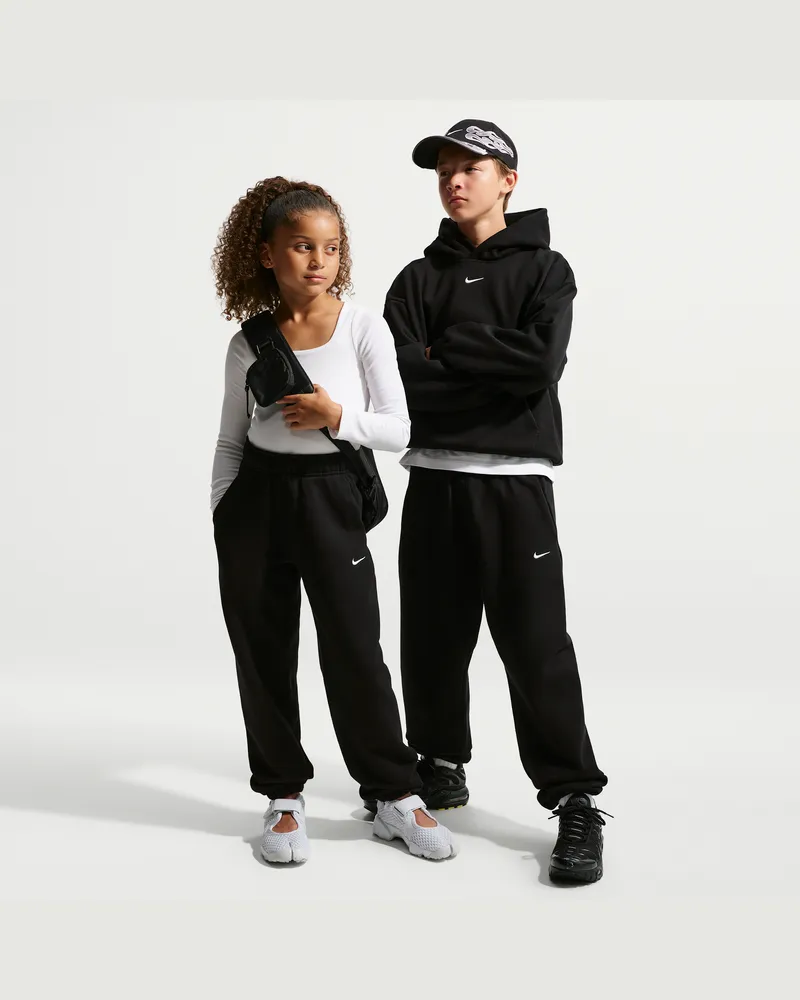 Nike Solo Swoosh Fleece-Hose mit Bündchen (Kinder) - Schwarz Schwarz