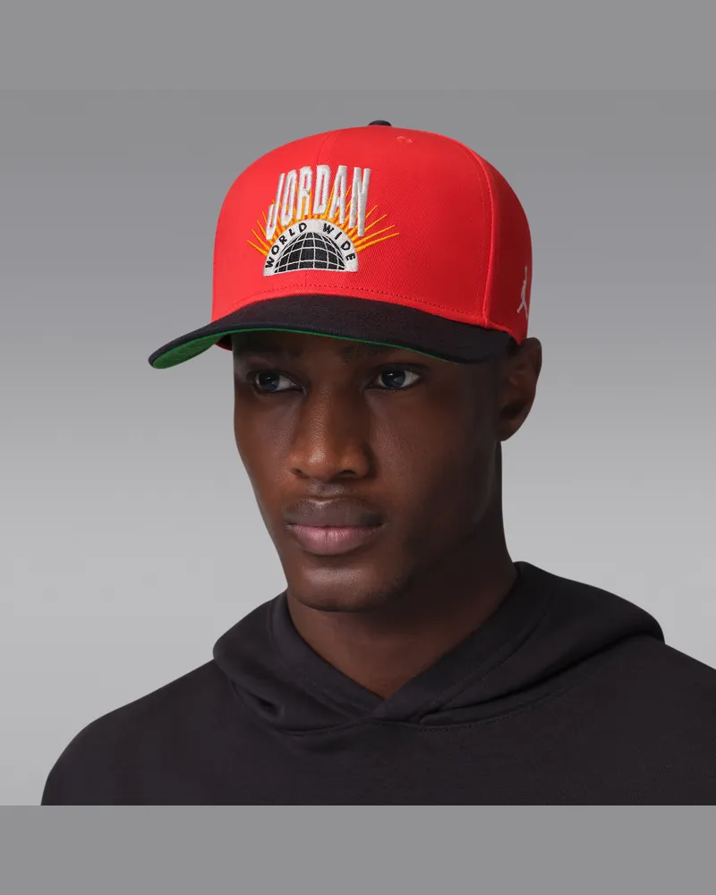 Jordan Essentials Pro strukturierte Cap mit flachem Schirm - Rot Rot
