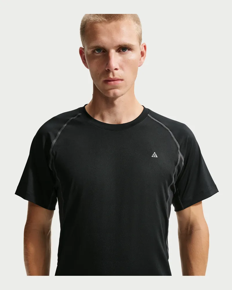 Nike ACG „Wildsee“ Dri-FIT-Funktionsoberteil mit kurzen Ärmeln für Herren - Schwarz Schwarz