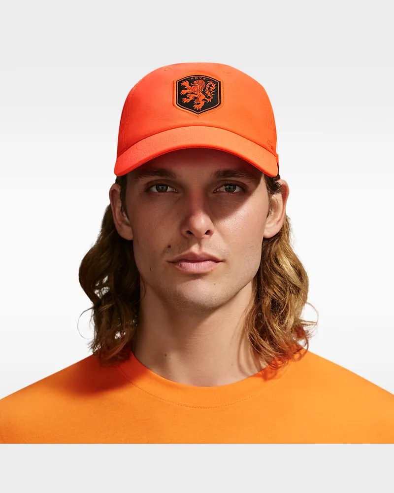 Nike Niederlande 2026/27  Club Cap Poly 5P - Orange Orange