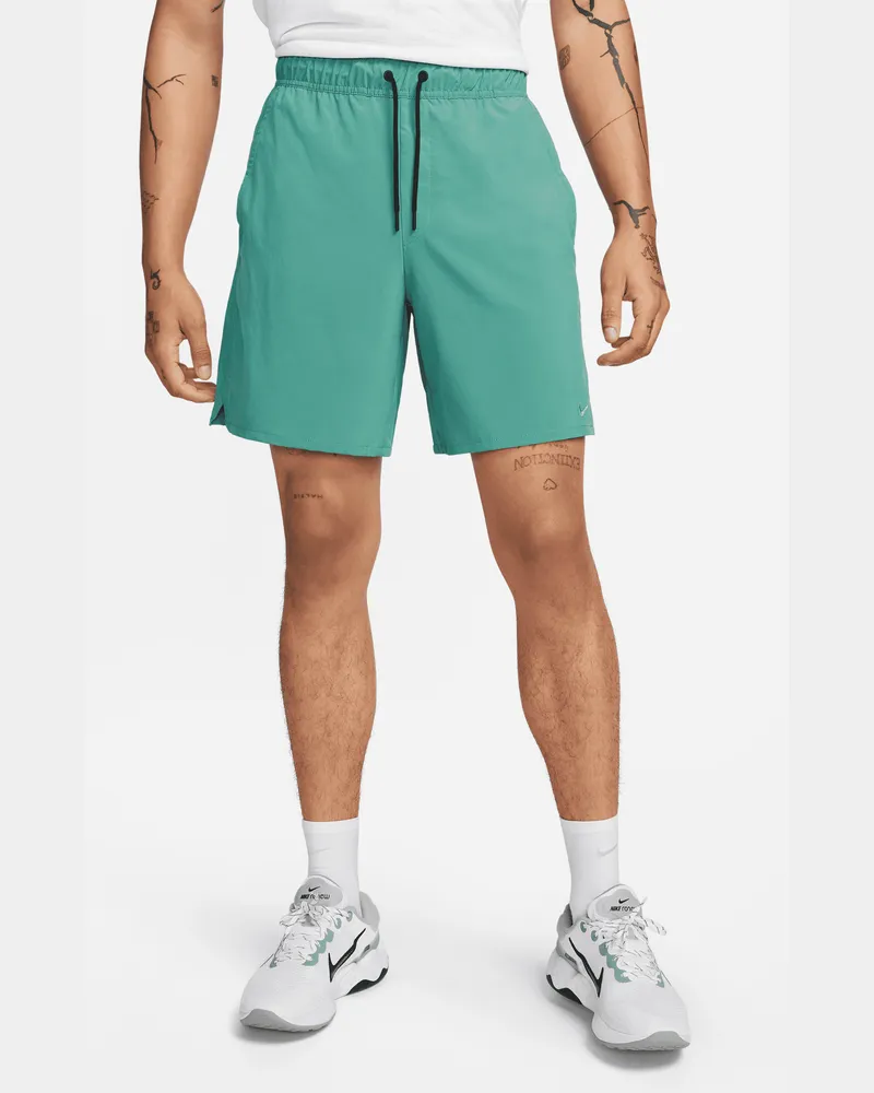 Nike Unlimited vielseitige Dri-FIT Herrenshorts ohne Futter (ca. 18 cm) - Grün Grün