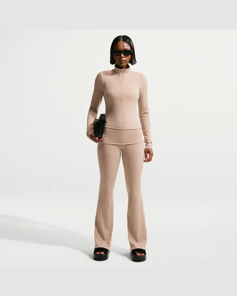 Nike Chill Knit eng geschnittene Ripp-Hose mit mittelhohem Bund (Damen) - Braun Braun