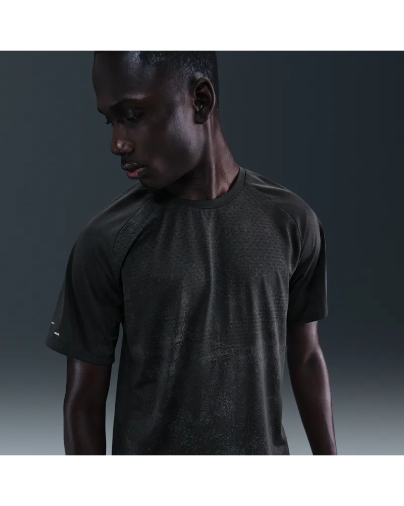 Nike Stride Dri-FIT ADV Kurzarm-Laufoberteil mit reflektierenden Akzenten (Herren) - Schwarz Schwarz