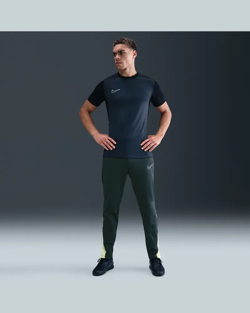 Nike Academy Winter Warrior Therma-FIT-Fußballhose für Herren - Grün Grün