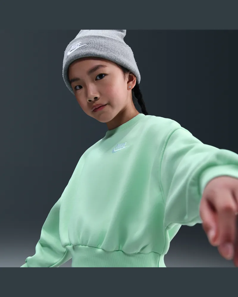 Nike Club Fleece-Sweatshirt mit Rundhalsausschnitt und kastiger Passform (Mädchen) - Grün Grün