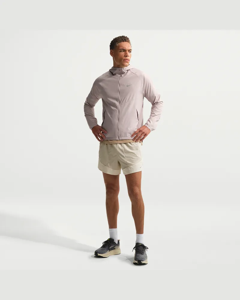 Nike Stride Dri-FIT Laufshorts mit integriertem Slip (ca. 12,5 cm) (Herren) - Braun Braun