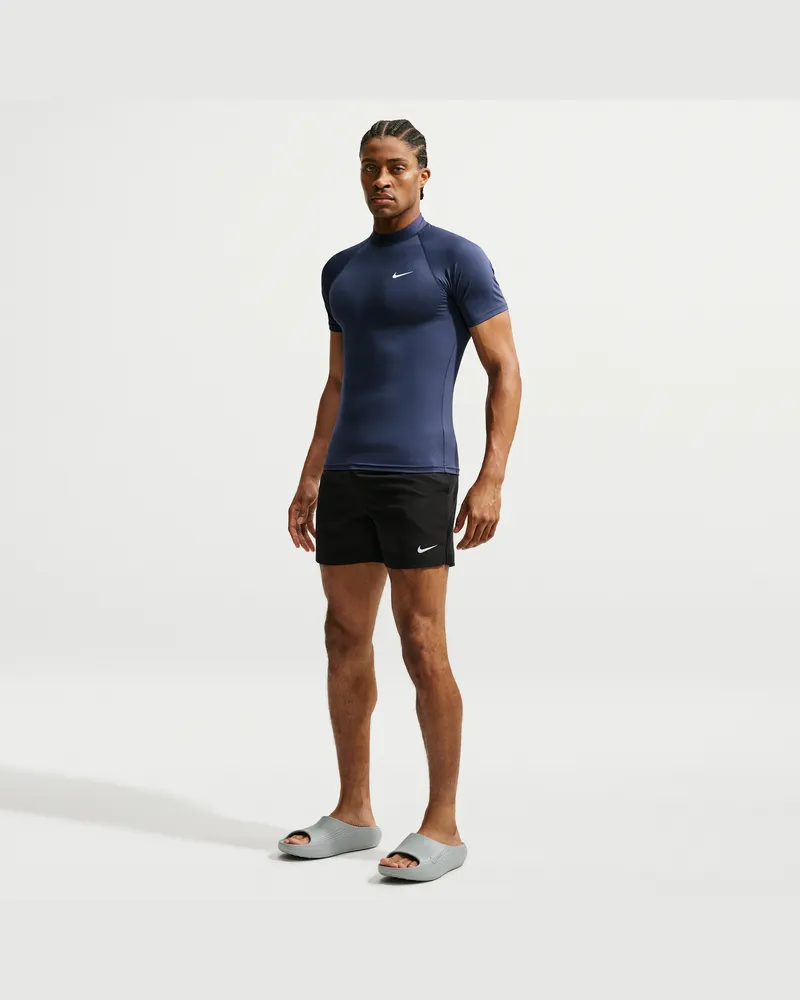 Nike Swim Breaker Essential Volley-Shorts (ca. 12,5 cm) mit integriertem Slip (Herren) - Schwarz Schwarz