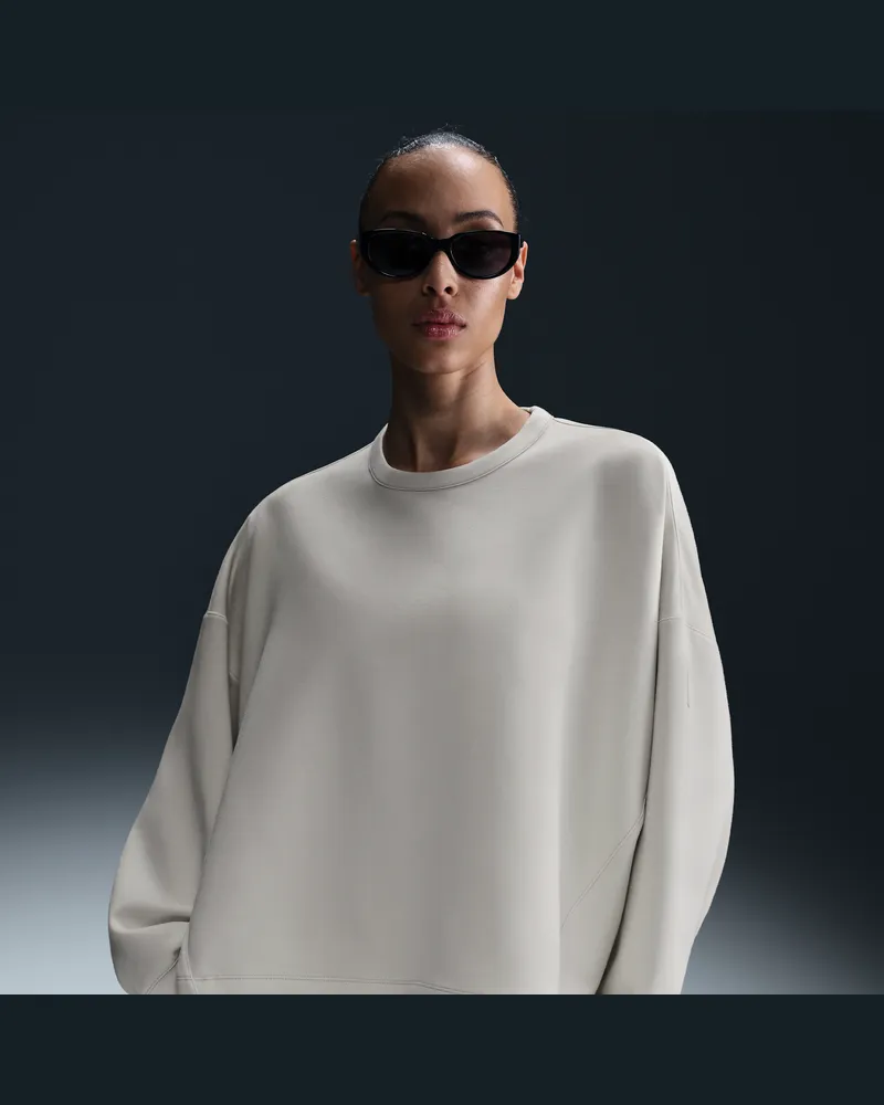 Nike 24.7 ImpossiblySoft Oversize-Rundhalsshirt mit Dri-FIT-Technologie (Damen) - Braun Braun
