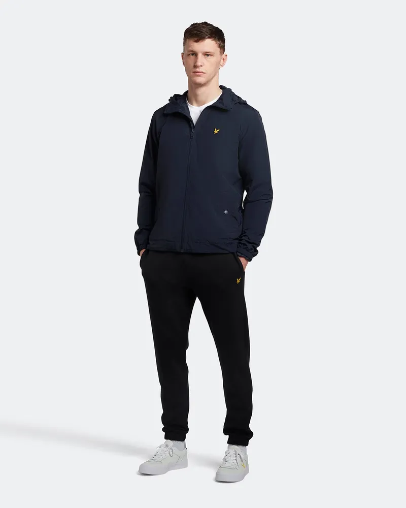 Lyle & Scott Schlanke Sweatpant in Schwarz Schwarz
