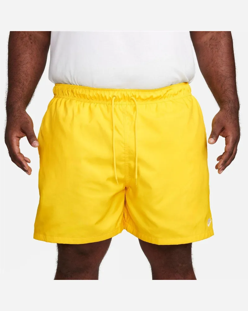 Nike Club Flow" Trainingsshorts für Herren (Blitzgelb/Weiß Gelb