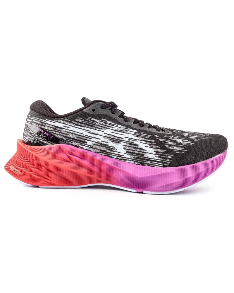 Asics Baskets  Novablast 3 Schwarz
