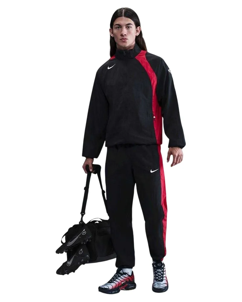 Nike Total 90" Trainingsjacke für Herren, wasserabweisend (Schwarz/Rot Schwarz