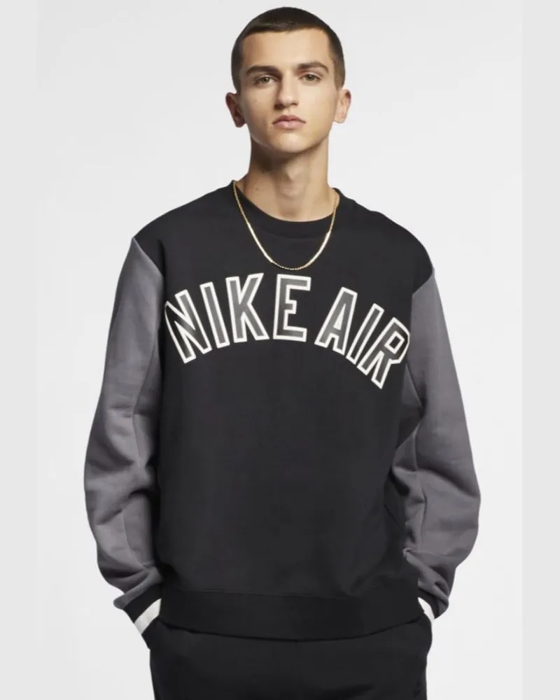 Nike Air Fleece Crew Sweatshirt in Schwarz Schwarz