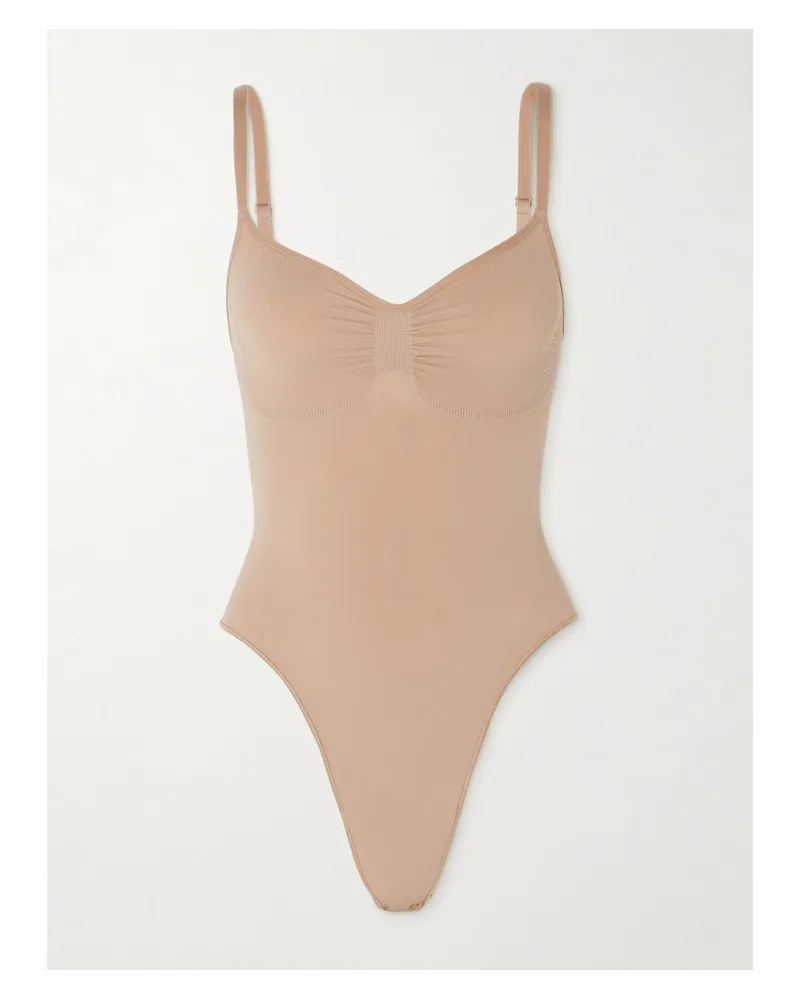 SKIMS Seamless Sculpt Strapless Thong Bodysuit – Sienna – String-body Braun