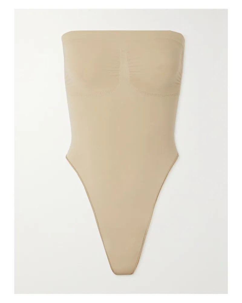 SKIMS Seamless Sculpt Strapless Thong Bodysuit – Clay – String-body - Neutral Neutral