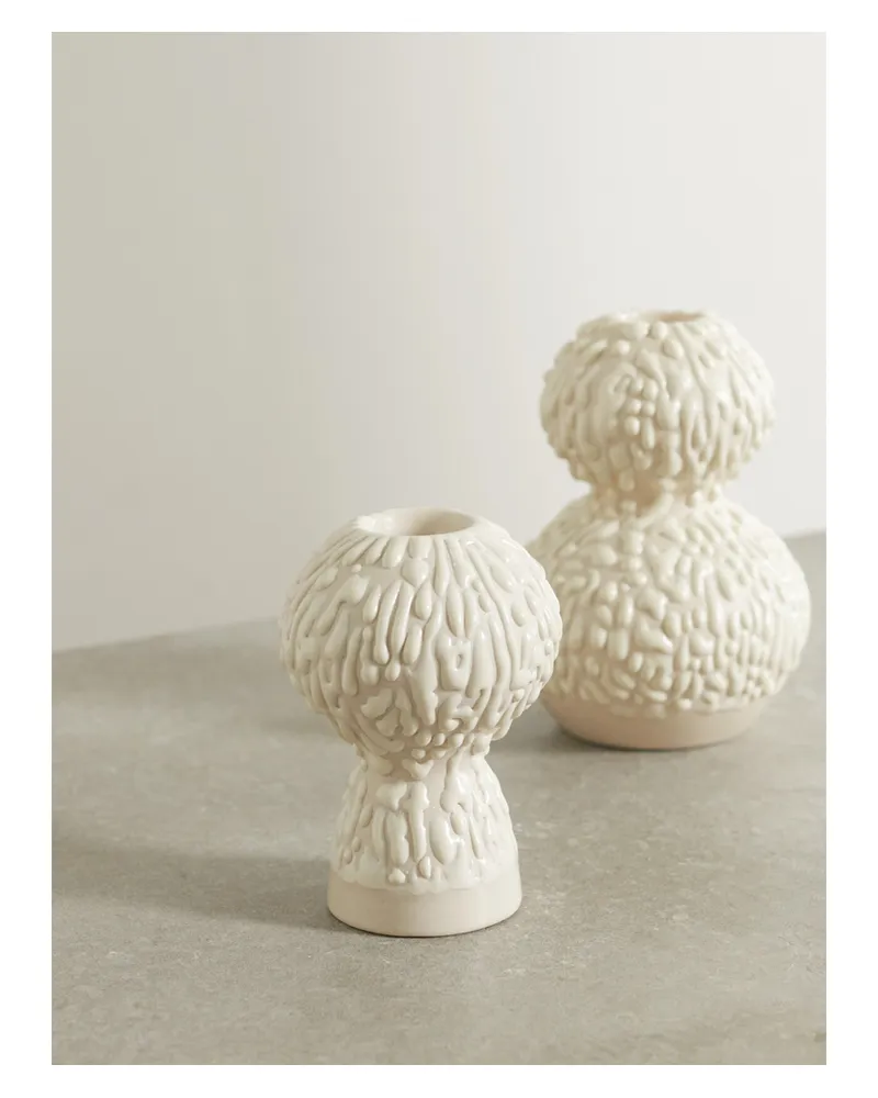 Marloe Marloe Net Sustain Set Aus Zwei Glasierten Kerzenständern Aus Keramik - Wollweiß Wollweiß