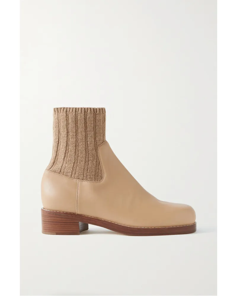 Gabriela Hearst Hobbes Chelsea Boots aus Leder Neutral