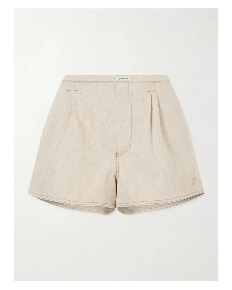 Jacquemus De-nîmes Amelo Pleated Cotton And Hemp-blend Shorts - Neutrals Neutrals