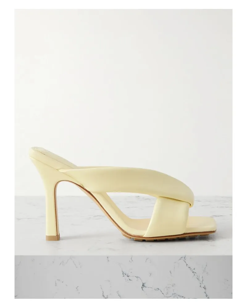 Bottega Veneta Riva Mules Aus Wattiertem Glanzleder - Gelb Gelb