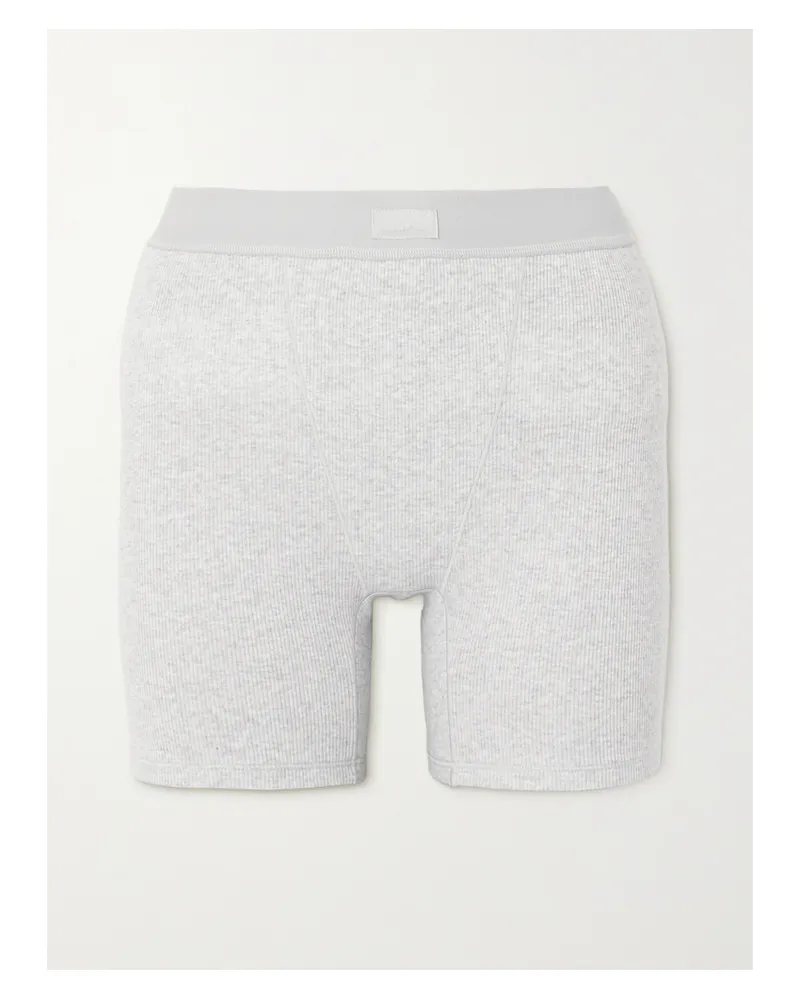SKIMS Cotton Rib Boxer – Light Heather Grey – Shorts Aus Geripptem Jersey Aus Einer Baumwollmischung - Grau Grau