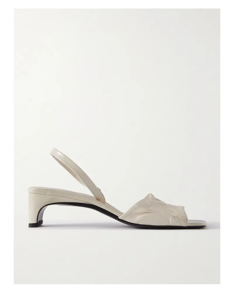 Totême Net Sustain The Gathered Scoop Slingback-sandalen Aus Glanzleder In Knitteroptik - Weiß Weiß