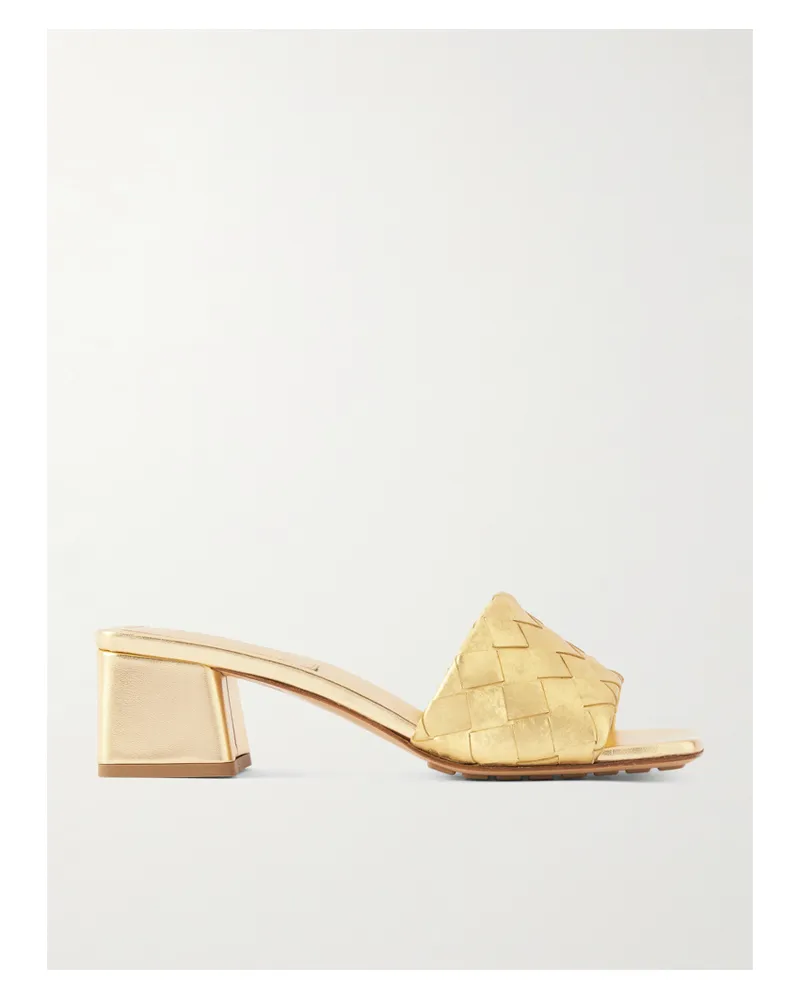 Bottega Veneta Parco Mules Aus Intrecciato-leder In Metallic-optik - Gold Gold