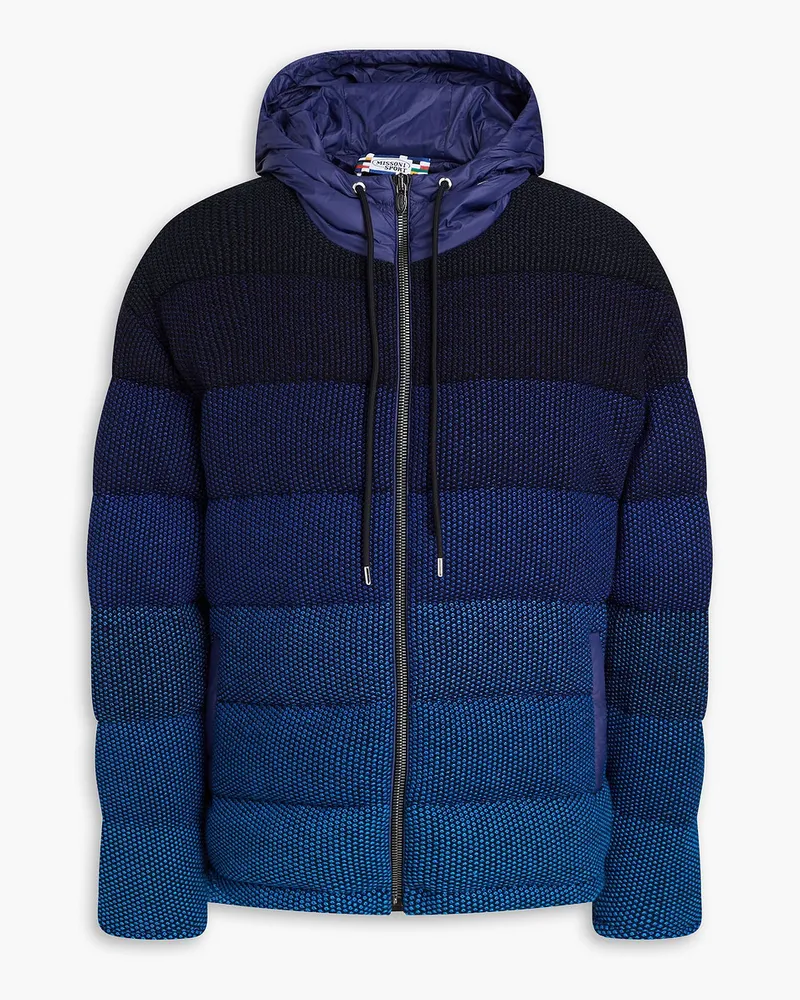 Missoni Daunenjacke aus gestepptem Bouclé-Strick mit Kapuze und Farbverlauf Blau