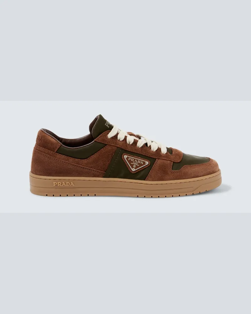 Prada Sneakers aus Veloursleder mit Re-Nylon Braun