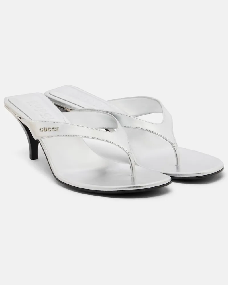 Gucci Sandalen Vittoria aus Metallic-Leder Silber