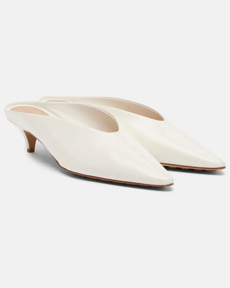 Bottega Veneta Mules Virna aus Leder Weiß