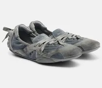 Sneakers aus Veloursleder