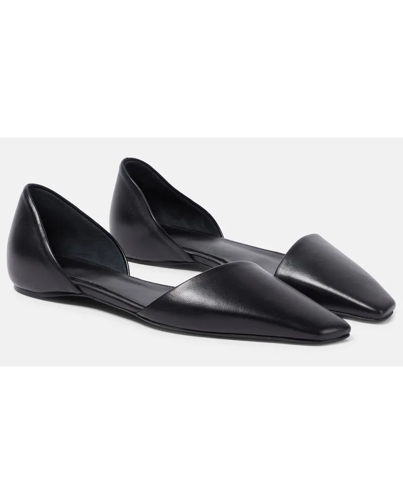 Totême Ballerinas The Asymmetric D’Orsay aus Leder Schwarz