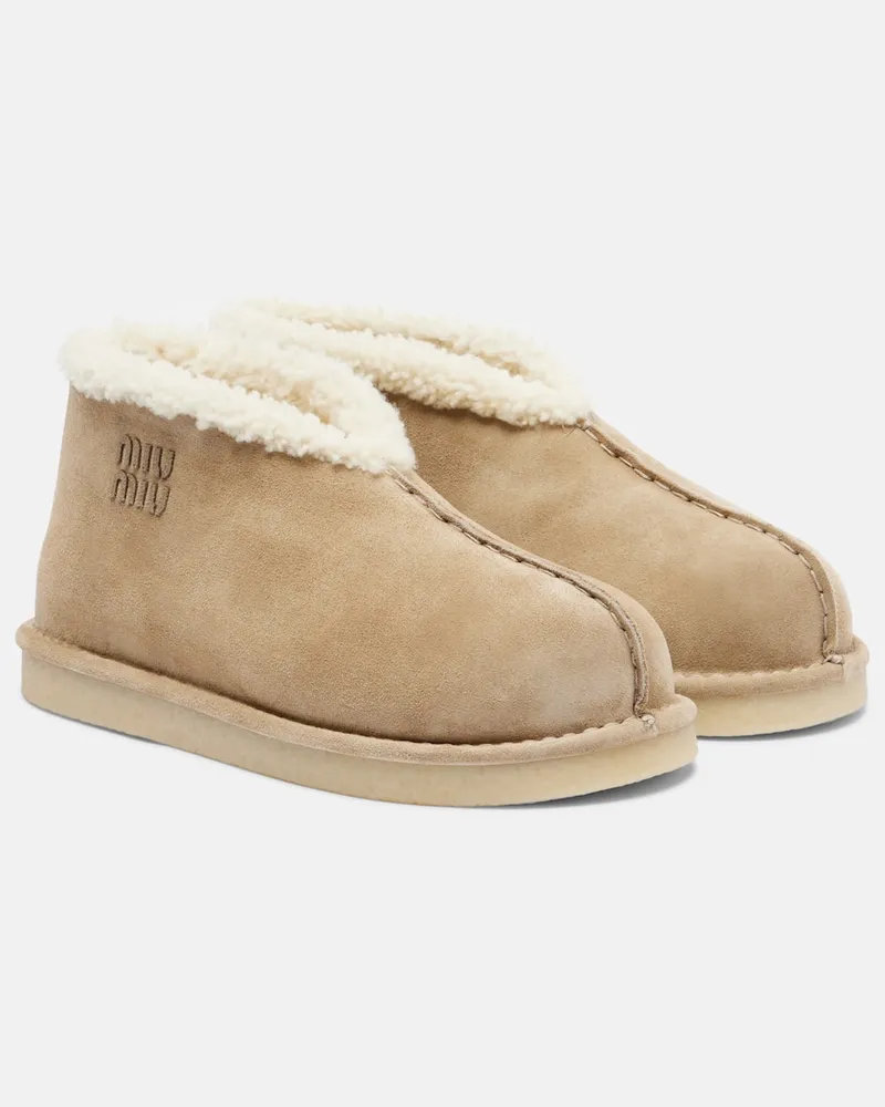 Miu Miu Ankle Boots aus Veloursleder mit Shearling Beige