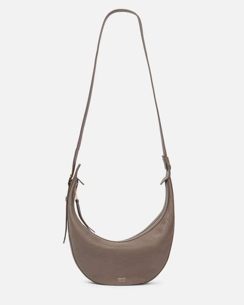 KHAITE Schultertasche Augustin Small aus Leder Grau
